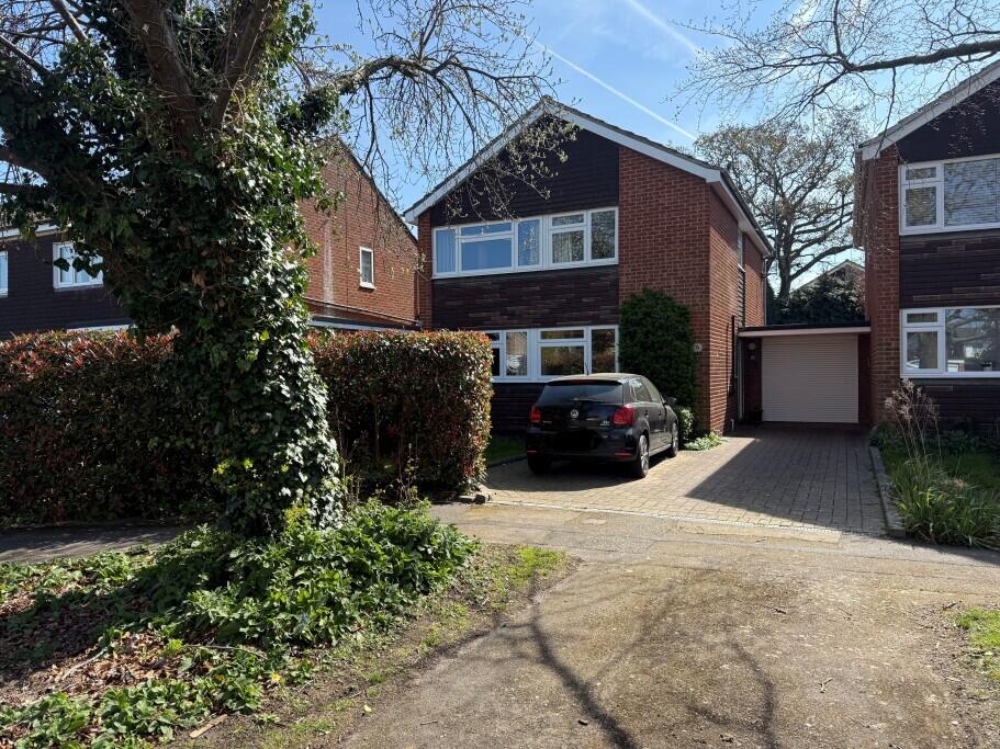 Main image of property: Lunds Farm Road, Woodley, Reading, Berkshire, RG5