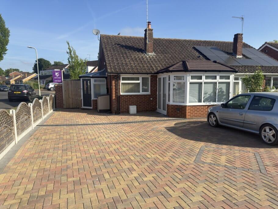 Main image of property: Walmer Road, Woodley, Reading, Berkshire, RG5