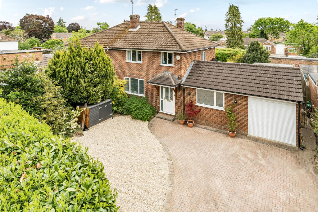 Main image of property: Western Avenue, Woodley, Reading, Berkshire, RG5