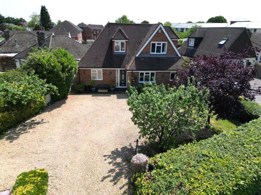 Main image of property: Fosters Lane, Woodley, Reading, Berkshire, RG5