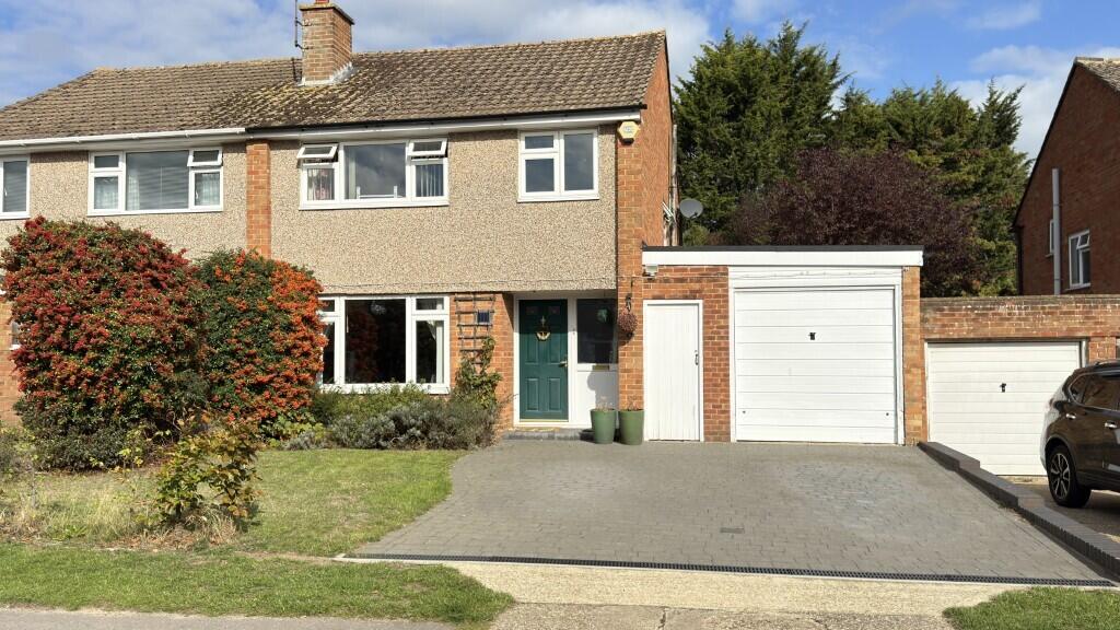 Main image of property: Caldbeck Drive, Woodley, Reading, Berkshire, RG5