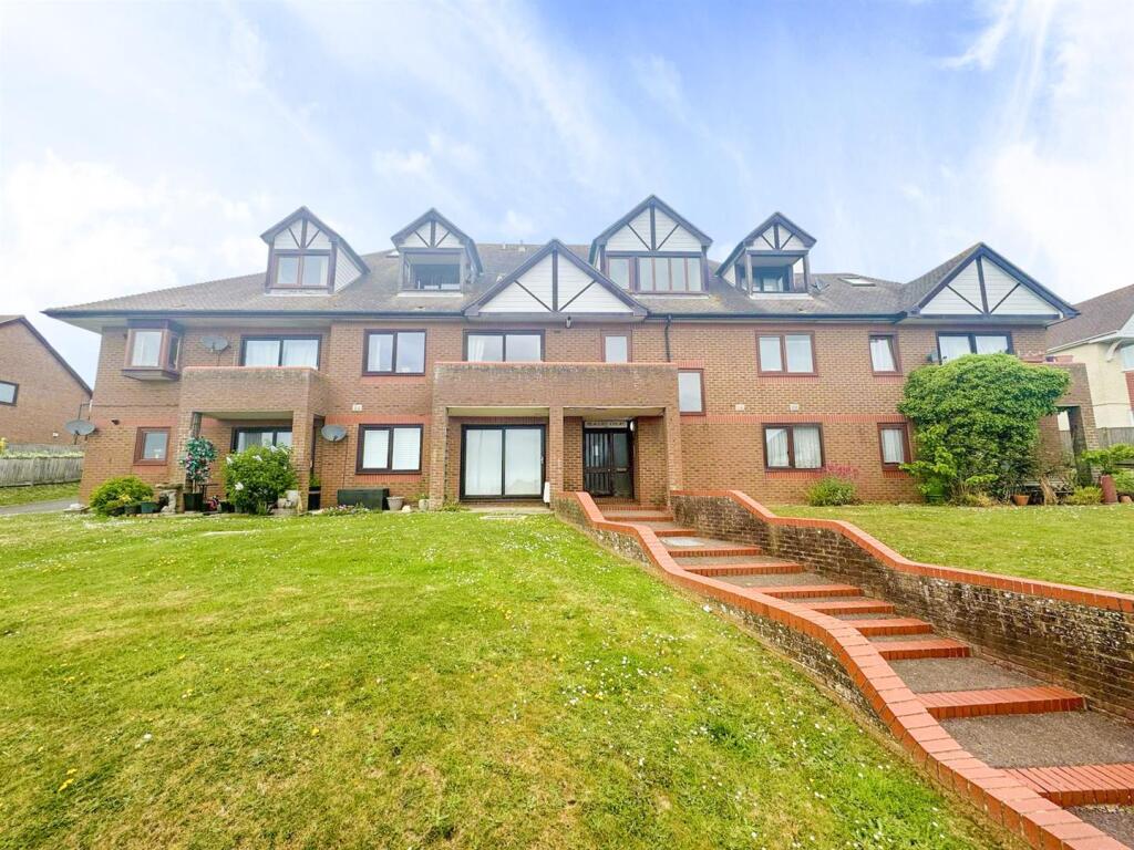 Main image of property: De La Warr Road, Bexhill-On-Sea TN40 2JJ
