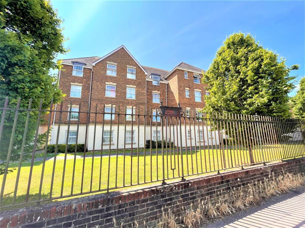 Main image of property: Scholars Walk, Bexhill On Sea, TN39 5GB