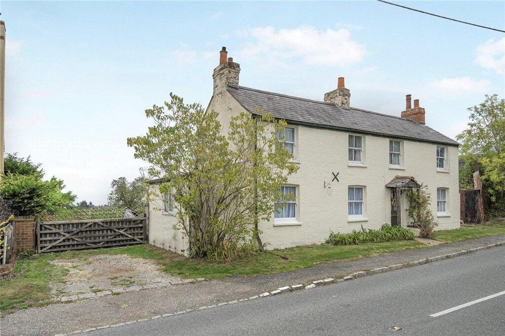 Main image of property: Lillingstone Road, Akeley, Buckinghamshire, MK18