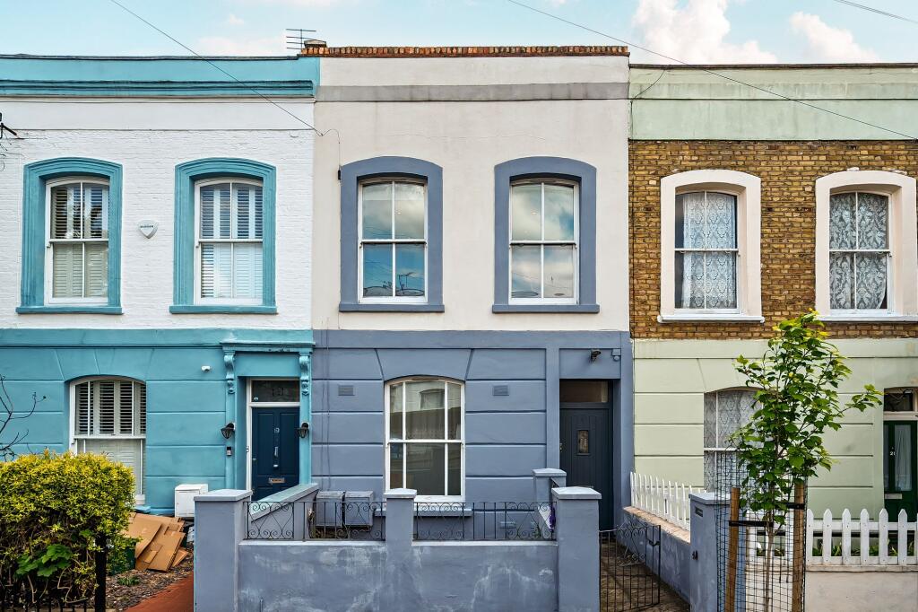 Main image of property: Whewell Road, N19 4LS