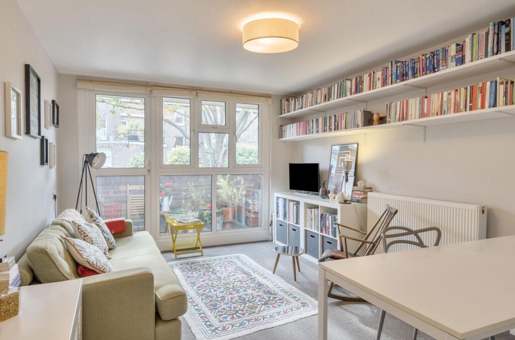 Main image of property: Mowatt Close, London, N19