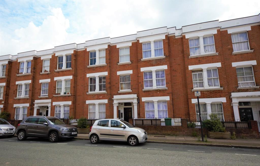 1 bedroom flat for sale in Hargrave Mansions, N19 5SR, N19