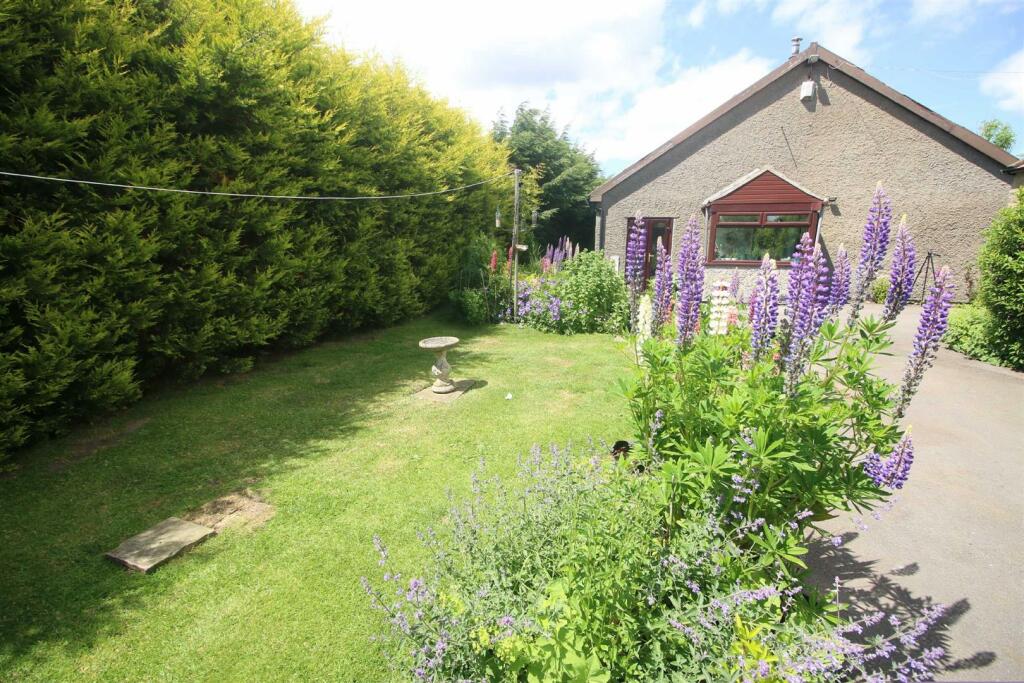 2 bedroom detached bungalow for sale in Woodland, Auckland, DL13