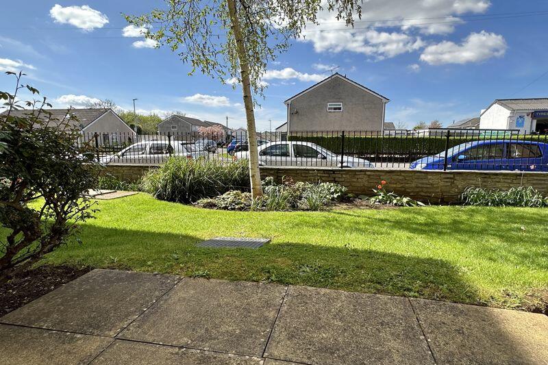 1 bedroom ground floor flat for sale in Station Road, Worle NO CHAIN