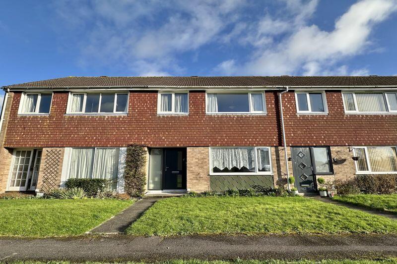 3 bedroom terraced house for sale in Bideford Road, Worle IMPRESSIVE