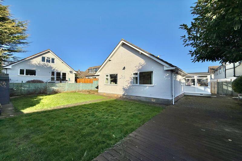 Additional property image - Cherrywood Road, Worle - 3 DOUBLE BEDROOMS