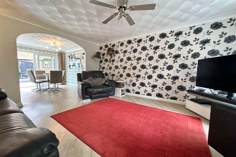 Additional property image - The Cornfields, Wick St Lawrence - LOVELY POSITION