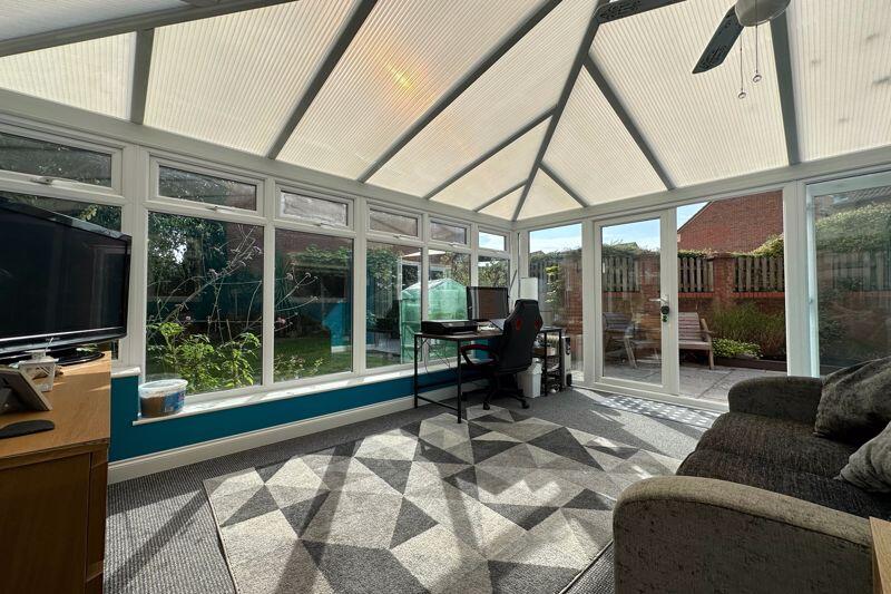 Additional property image - The Cornfields, Wick St Lawrence - LOVELY POSITION