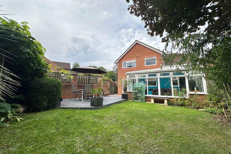 Additional property image - The Cornfields, Wick St Lawrence - LOVELY POSITION