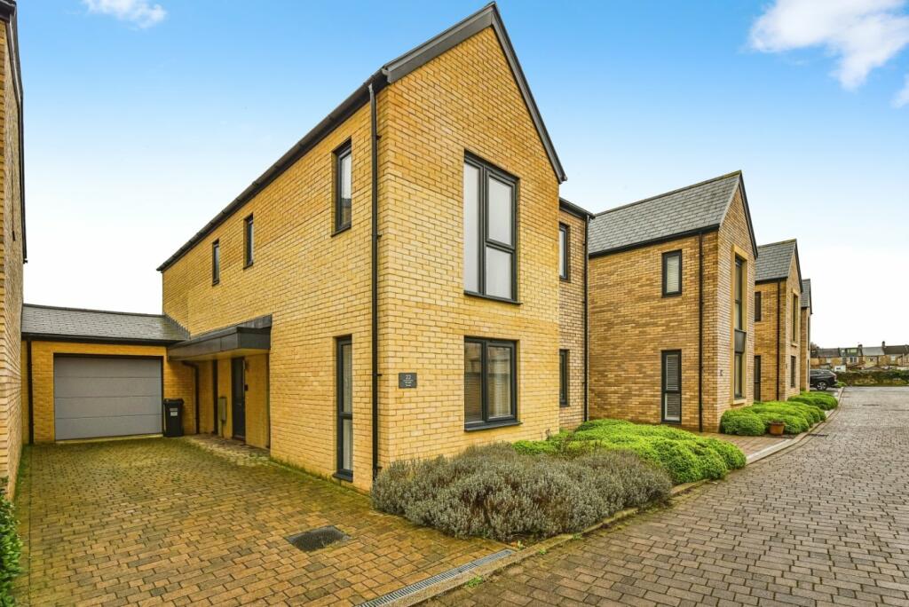 4 bedroom link detached house for sale in Windell Street, Bath ...