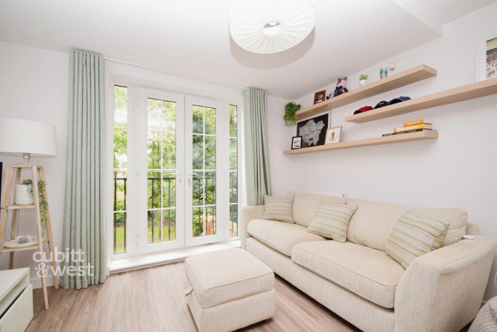 Main image of property: Loxwood House 2 Purley Hill CR8