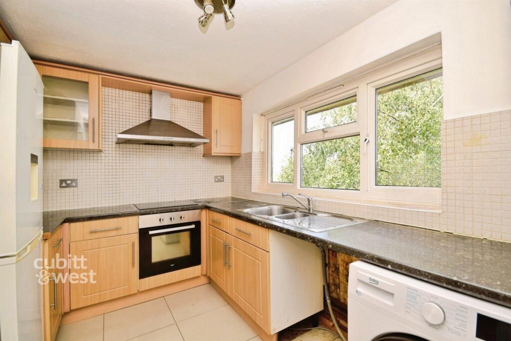 Main image of property: Bracken Avenue Croydon CR0