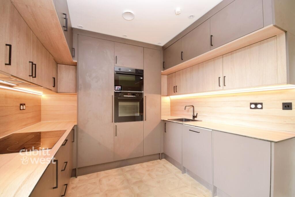 Main image of property: Bensham Lane, Croydon CR0