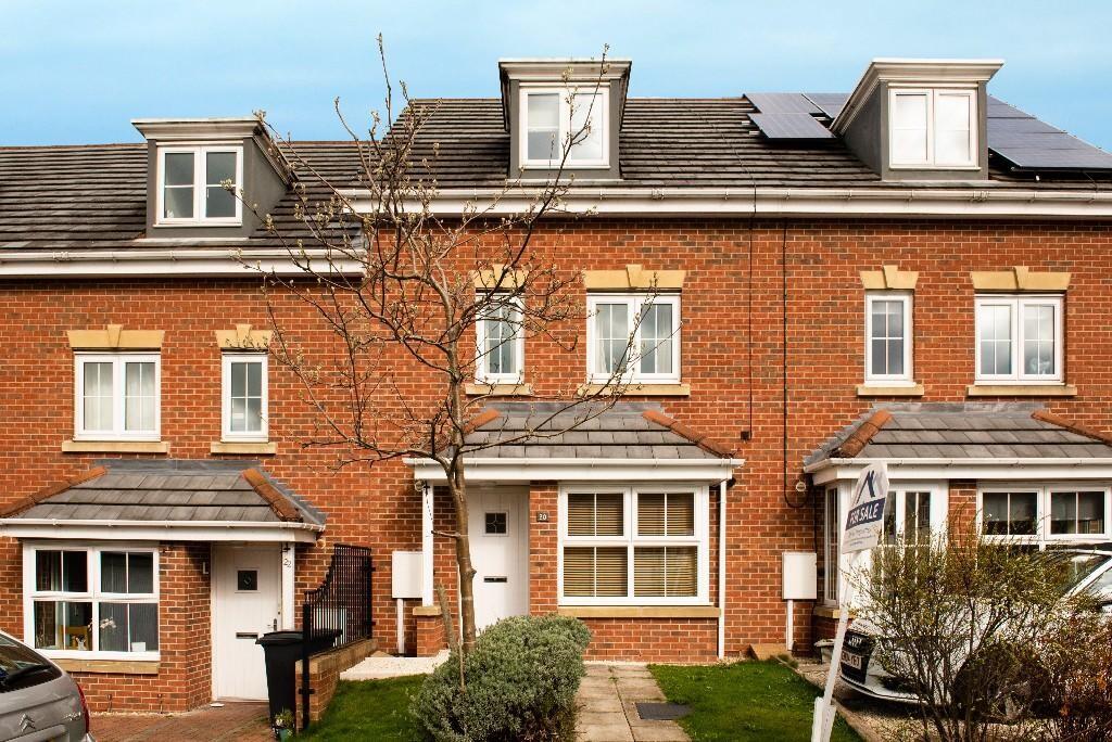 Main image of property: Lincoln Way, North Wingfield S42 5RR