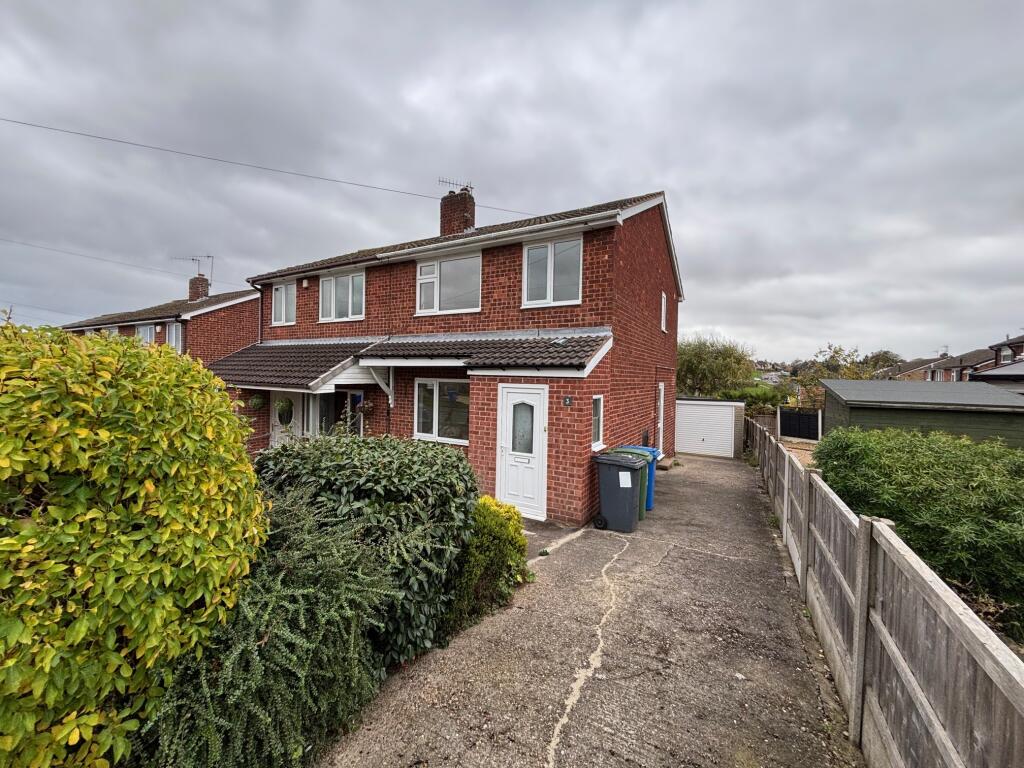Main image of property: Lindale Road, Newbold, Chesterfield, S41