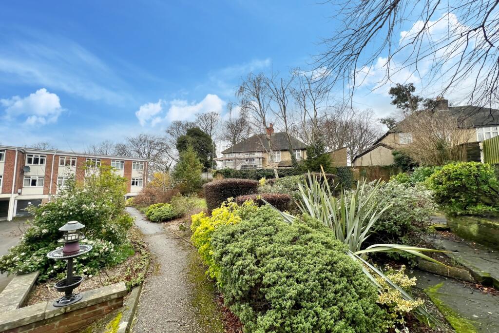 1 bedroom flat for sale in West House, Norton Lees Road, Sheffield, S8