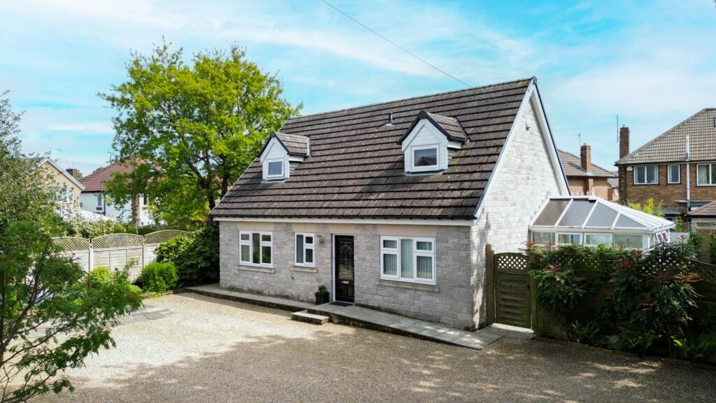 4 bedroom detached house for sale in Greenfield Road, Greenhill, S8 7RR, S8