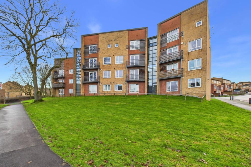 Main image of property: Park Grange Mount, Norfolk Park, S2 3SP