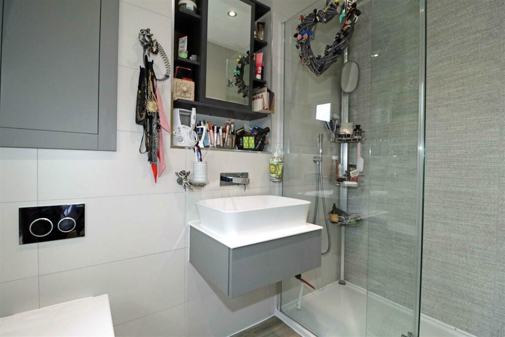 Additional property image - Conrad Lewis Way, Warwick