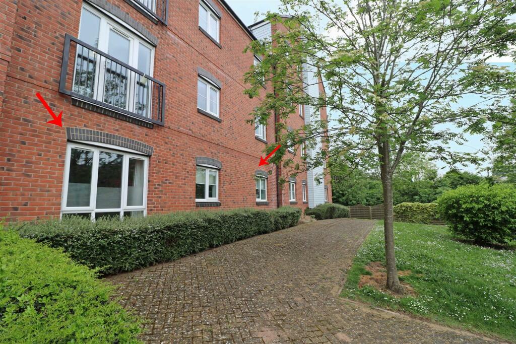 Main image of property: Chandley Wharf, Warwick