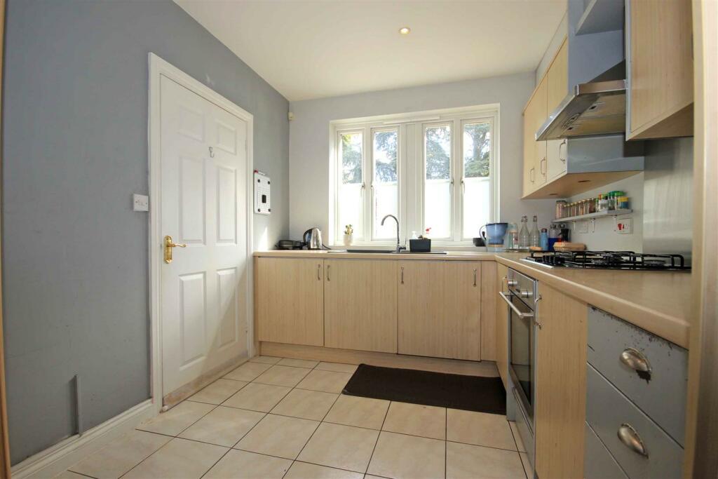 Additional property image - Campriano Drive, Warwick