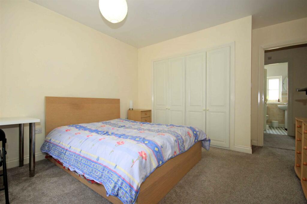 Additional property image - Campriano Drive, Warwick