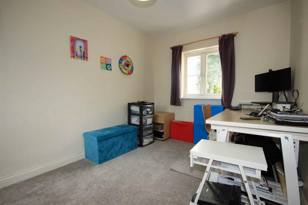 Additional property image - Campriano Drive, Warwick