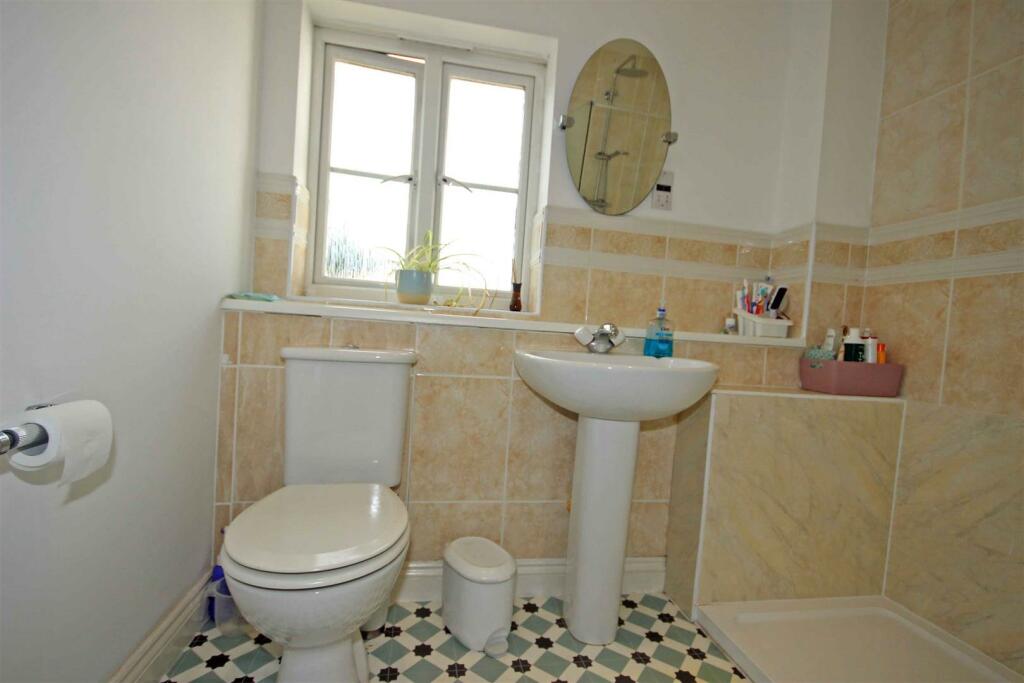 Additional property image - Campriano Drive, Warwick