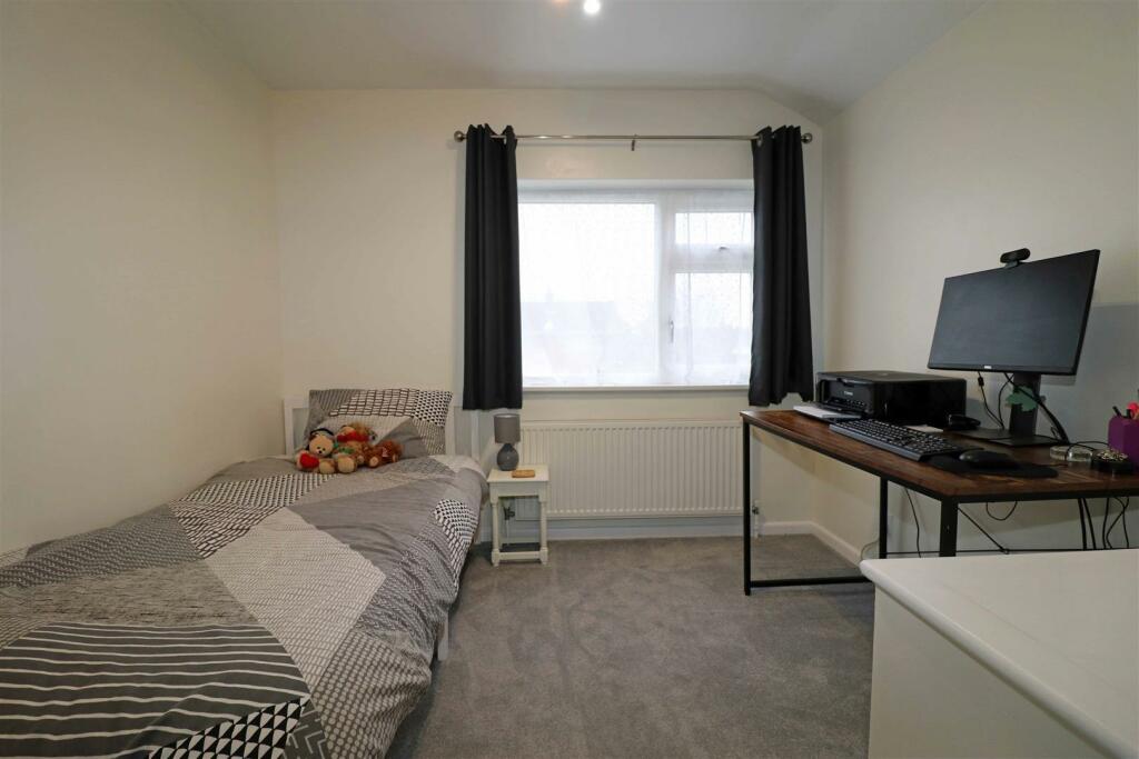 Additional property image - Sycamore Grove, Warwick