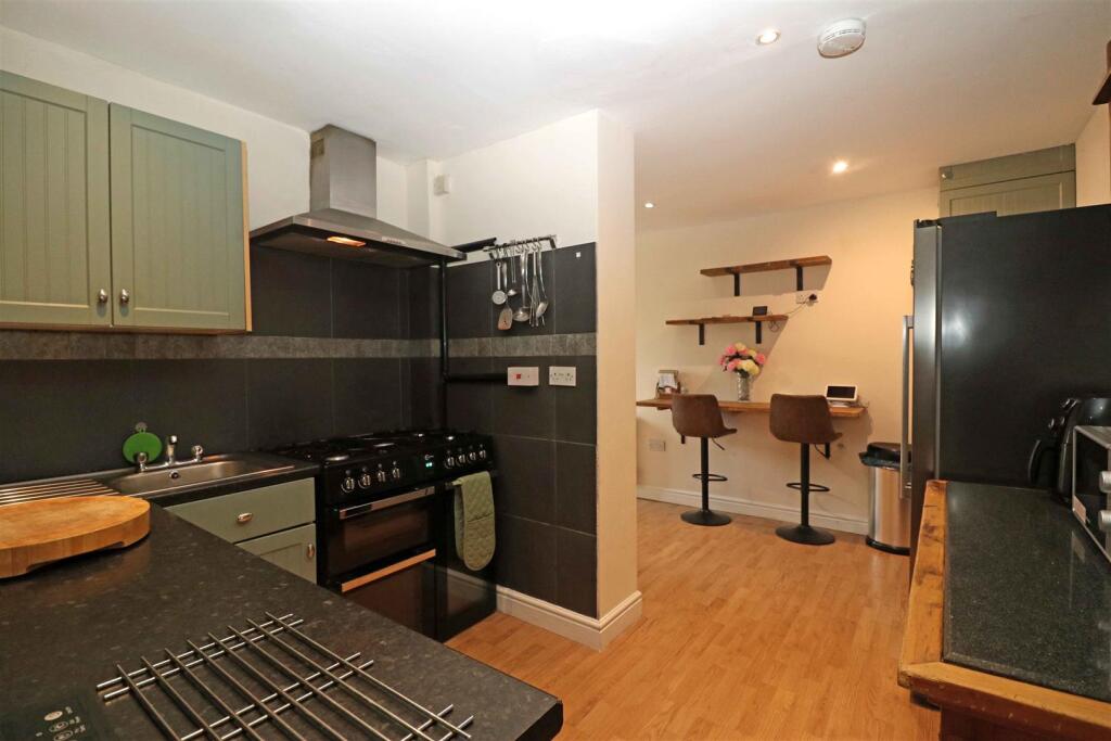 Additional property image - Woodloes Park, Warwick