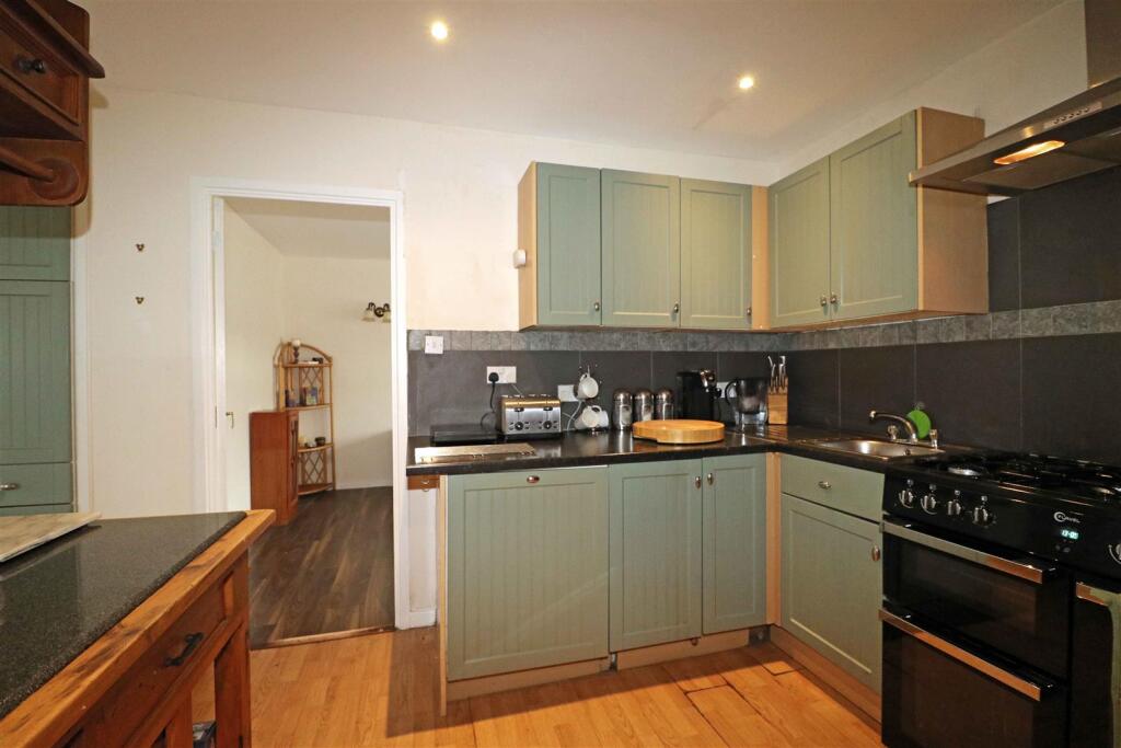 Additional property image - Woodloes Park, Warwick