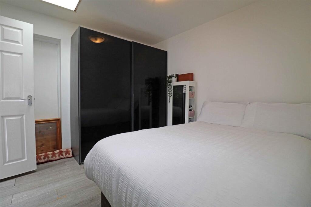 Additional property image - Woodloes Park, Warwick