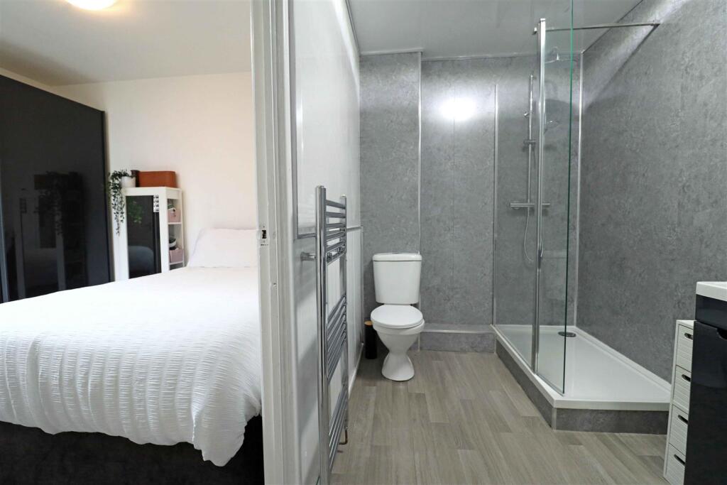 Additional property image - Woodloes Park, Warwick