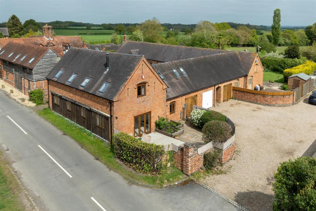 Main image of property: Curlieu Lane, Norton Lindsey, Warwick
