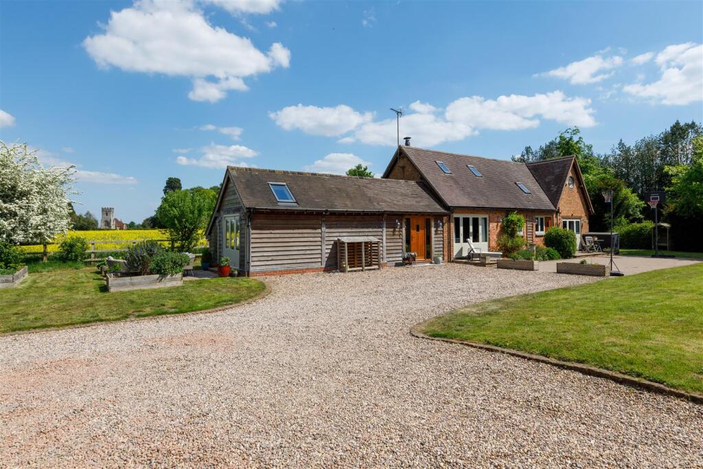 Main image of property: Birmingham Road, Haseley, Warwick