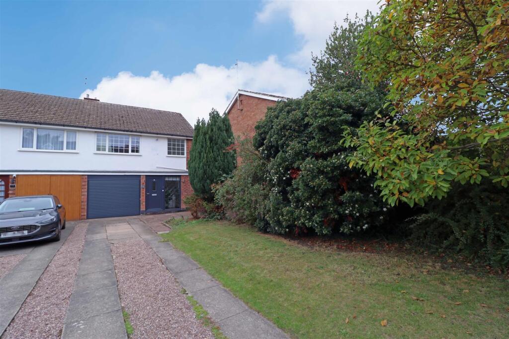 Main image of property: Vine Lane, Warwick