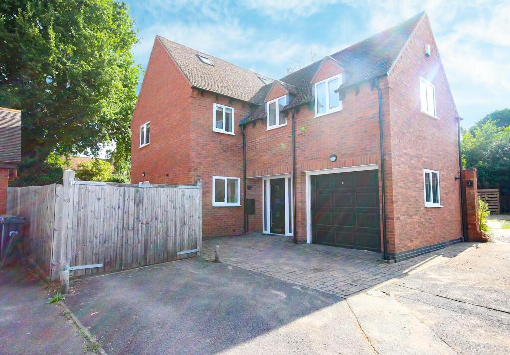 Main image of property: Hemmings Mill, Barford, Warwick