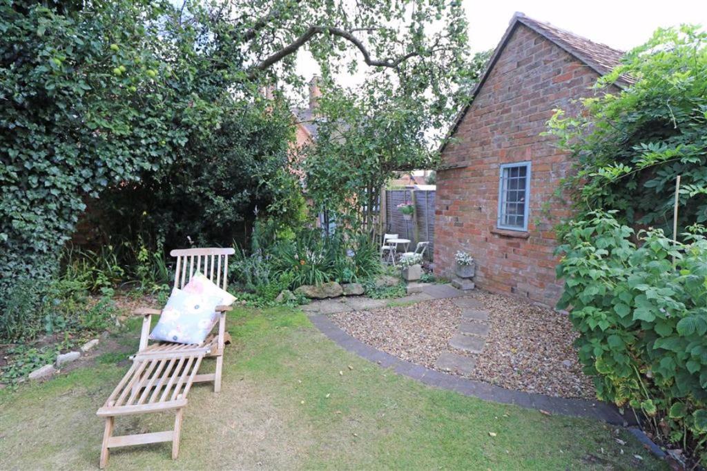 2 bedroom cottage for sale in Charlecote, Warwick, CV35 , CV35