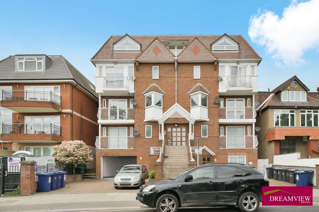 Main image of property: HIGHVIEW HOUSE, 6 QUEENS ROAD, LONDON, NW4