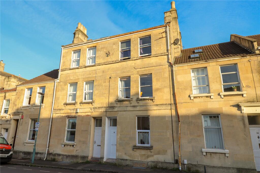 1 bedroom apartment for sale in Stuart Place, Oldfield Park, Bath, BA2