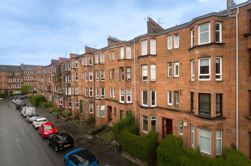 1 bedroom apartment for sale in Kennoway Drive, Thornwood, Glasgow, G11