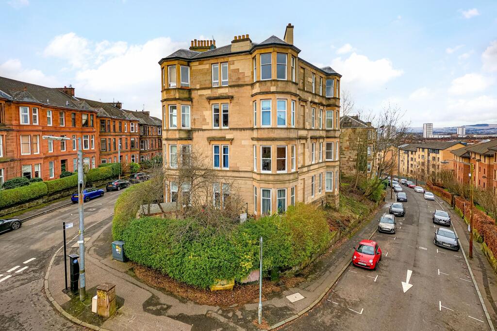 2 bedroom apartment for sale in Fergus Drive, North Kelvinside, Glasgow