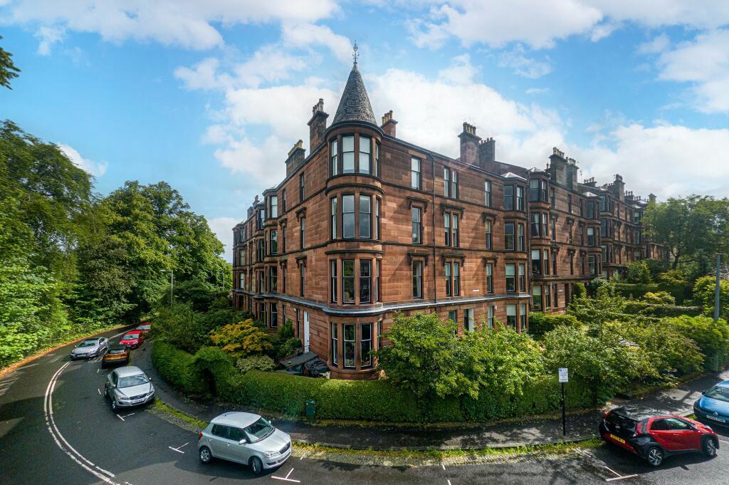 3 bedroom apartment for sale in Kelvin Drive, Botanics, Glasgow, G20