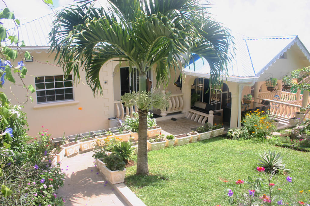 6 bedroom villa for sale in Queens Villa, Cane Hall, St Vincent And The
