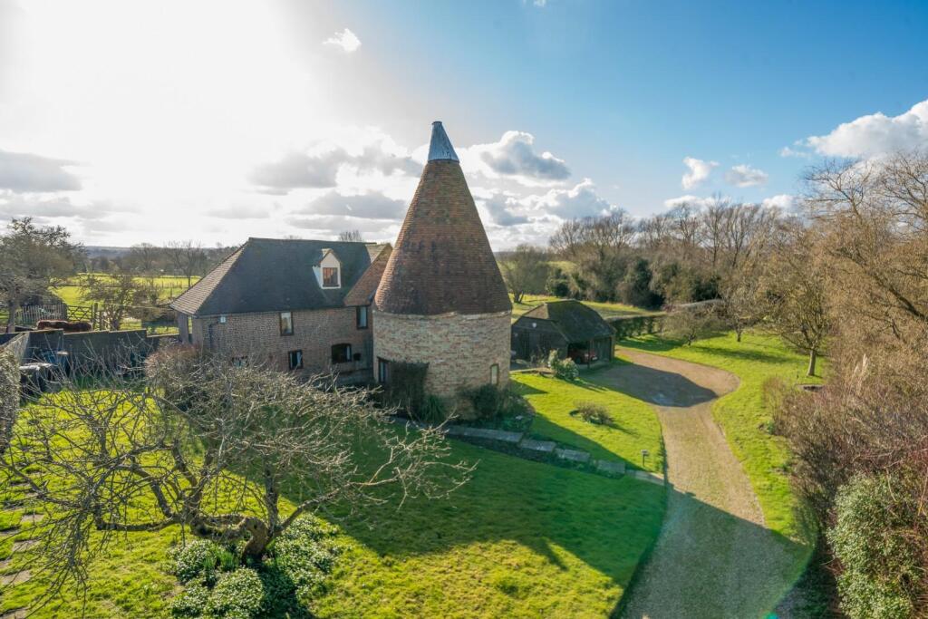 Main image of property: Rochester Road, Aylesford